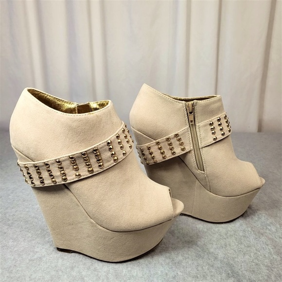 Mona Mia Shoes - * Mona Mia Nude With Gold Studs Faux Leather Wedge Booty